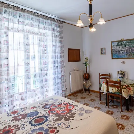 Cristallpont Amalfiday Affittacamere Atrani