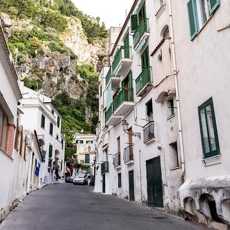 Cristallpont Amalfiday Affittacamere Atrani