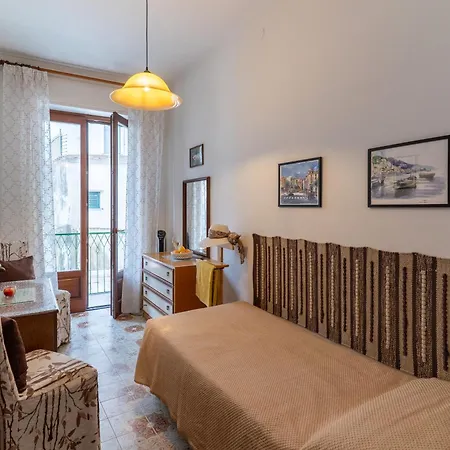 Cristallpont Amalfiday Affittacamere Atrani